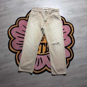 Vintage Y2K Levi’s 505 Regular Fit Distressed Denim Jeans Size 36x30 Tan